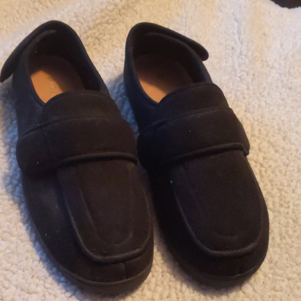 FOAMTREADS SLIPPERS